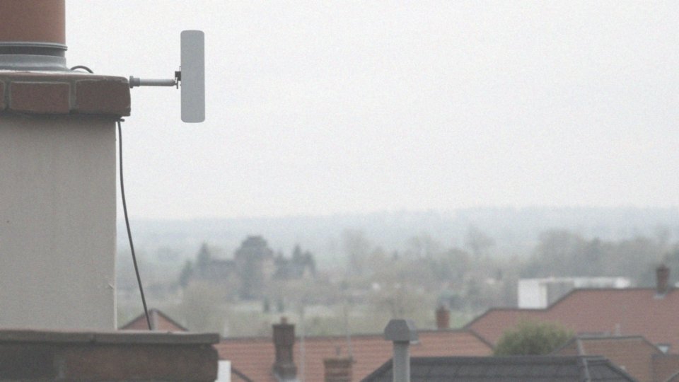 Jakie kroki są potrzebne do ustawienia anteny DVB-T?